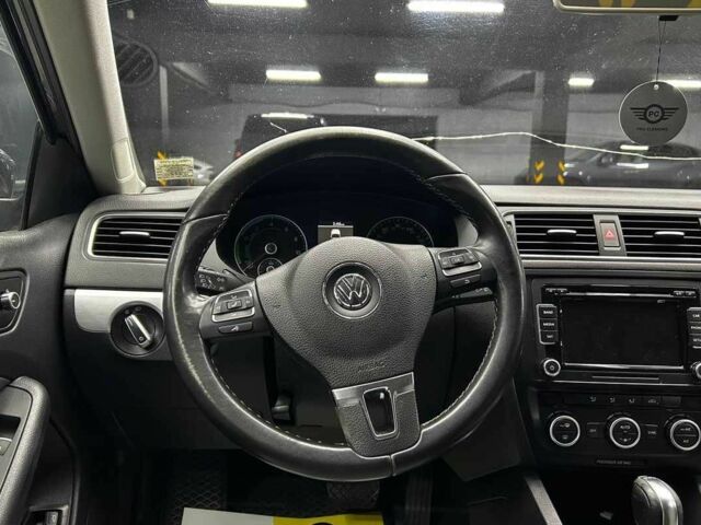 Сірий Фольксваген Джетта, об'ємом двигуна 1.4 л та пробігом 238 тис. км за 9900 $, фото 12 на Automoto.ua