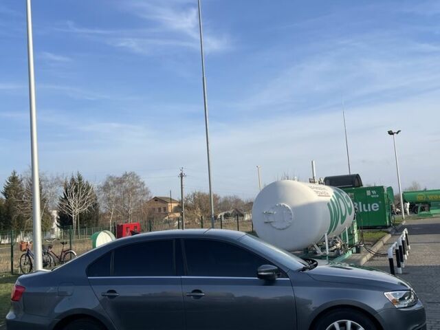 Сірий Фольксваген Джетта, об'ємом двигуна 1.8 л та пробігом 105 тис. км за 8599 $, фото 4 на Automoto.ua