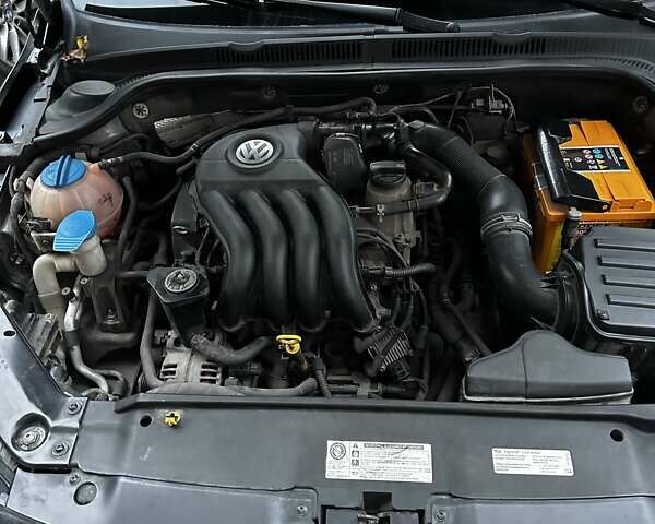 Сірий Фольксваген Джетта, об'ємом двигуна 1.98 л та пробігом 130 тис. км за 8600 $, фото 9 на Automoto.ua