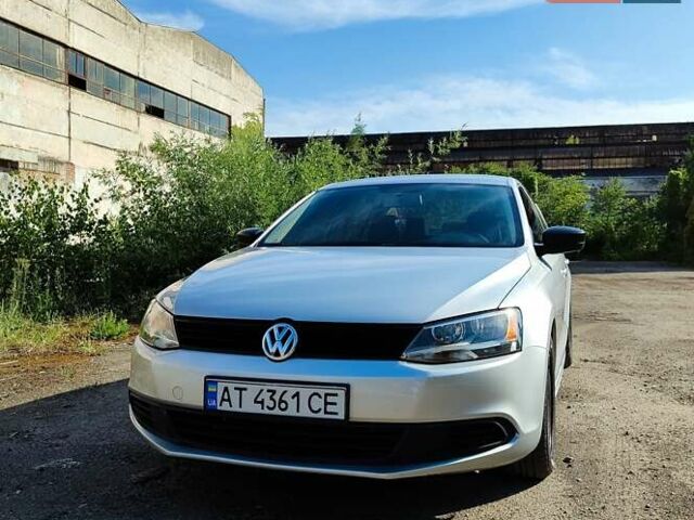 Серый Фольксваген Джетта, объемом двигателя 2 л и пробегом 160 тыс. км за 9500 $, фото 2 на Automoto.ua