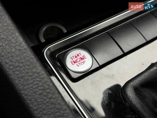 Сірий Фольксваген Джетта, об'ємом двигуна 1.8 л та пробігом 178 тис. км за 11000 $, фото 46 на Automoto.ua