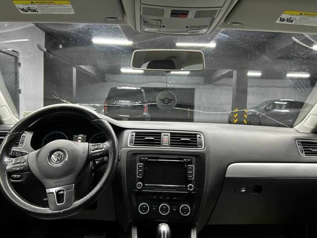 Сірий Фольксваген Джетта, об'ємом двигуна 1.4 л та пробігом 238 тис. км за 9900 $, фото 11 на Automoto.ua