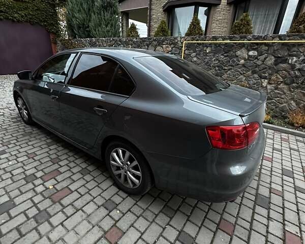 Сірий Фольксваген Джетта, об'ємом двигуна 1.98 л та пробігом 130 тис. км за 8600 $, фото 3 на Automoto.ua