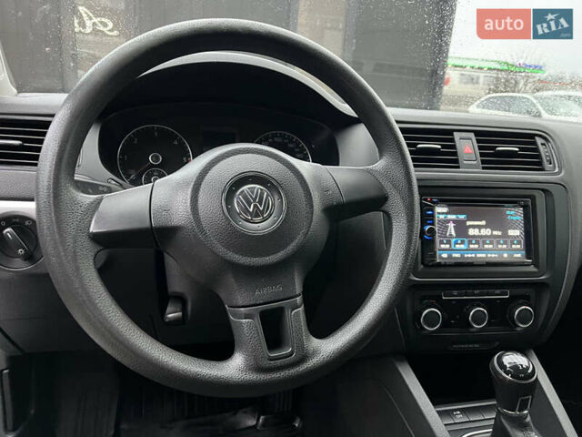 Серый Фольксваген Джетта, объемом двигателя 1.97 л и пробегом 127 тыс. км за 11999 $, фото 17 на Automoto.ua