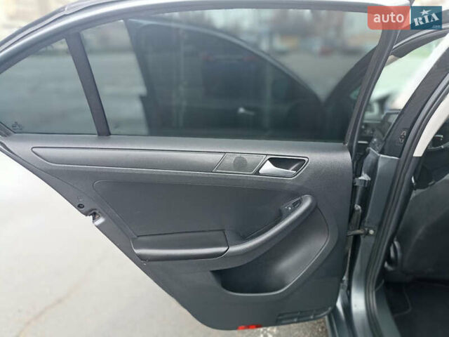 Серый Фольксваген Джетта, объемом двигателя 2 л и пробегом 107 тыс. км за 7500 $, фото 14 на Automoto.ua