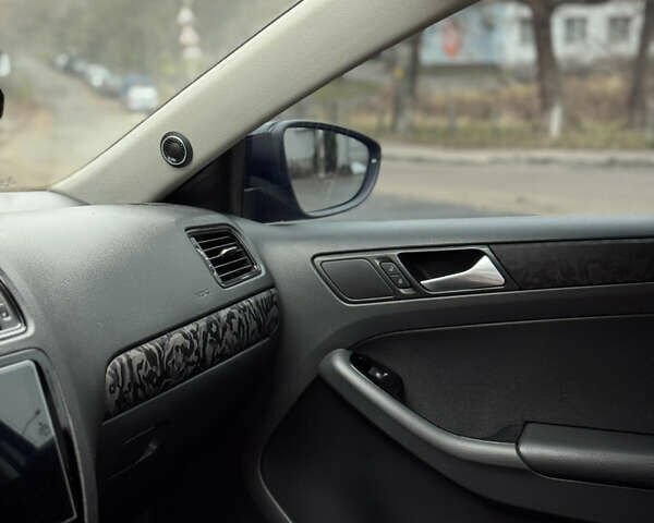 Серый Фольксваген Джетта, объемом двигателя 1.98 л и пробегом 188 тыс. км за 11500 $, фото 42 на Automoto.ua