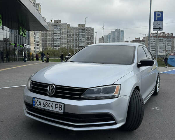Фольксваген Джетта 2014 в Киеве на Automoto.ua Серый Фольксваген Джетта, объемом двигателя 1.98 л и пробегом 195 тыс. км за 8800 $, фото 1 на Automoto.ua