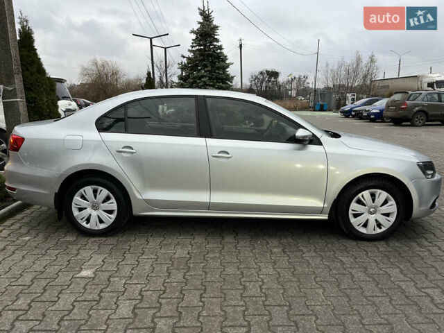 Серый Фольксваген Джетта, объемом двигателя 1.97 л и пробегом 127 тыс. км за 11999 $, фото 5 на Automoto.ua