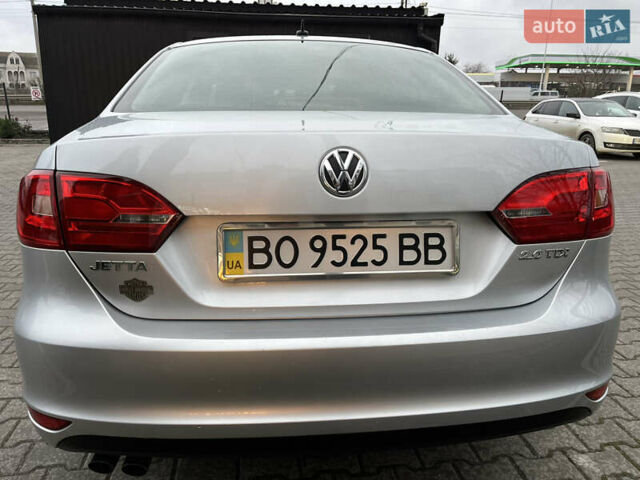 Серый Фольксваген Джетта, объемом двигателя 1.97 л и пробегом 127 тыс. км за 11999 $, фото 3 на Automoto.ua