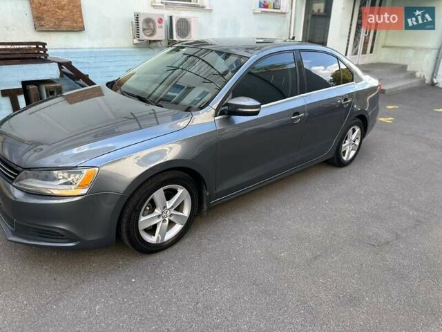 Сірий Фольксваген Джетта, об'ємом двигуна 1.97 л та пробігом 130 тис. км за 11499 $, фото 7 на Automoto.ua