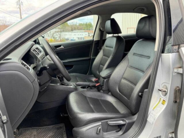 Сірий Фольксваген Джетта, об'ємом двигуна 1.8 л та пробігом 82 тис. км за 7500 $, фото 7 на Automoto.ua