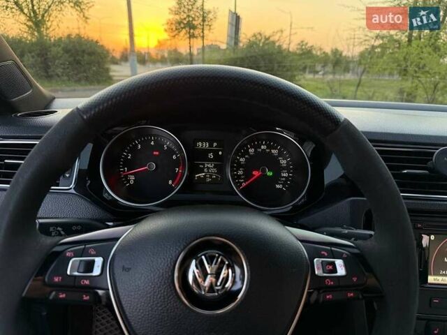 Серый Фольксваген Джетта, объемом двигателя 1.78 л и пробегом 161 тыс. км за 13500 $, фото 18 на Automoto.ua