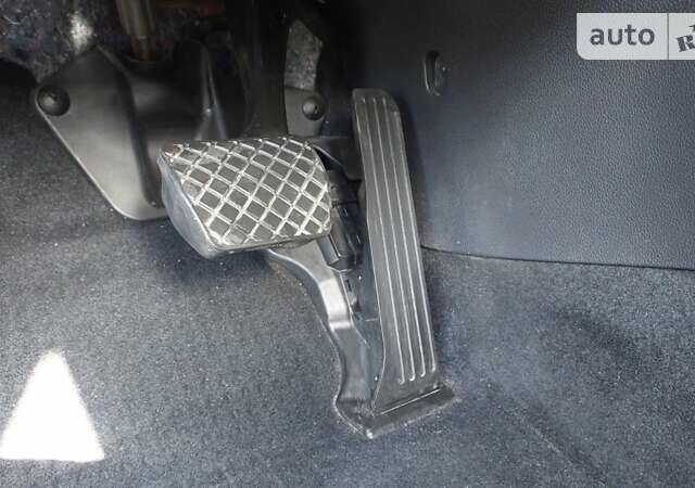 Серый Фольксваген Джетта, объемом двигателя 1.8 л и пробегом 131 тыс. км за 11500 $, фото 24 на Automoto.ua