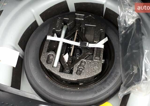 Серый Фольксваген Джетта, объемом двигателя 1.8 л и пробегом 127 тыс. км за 12100 $, фото 46 на Automoto.ua