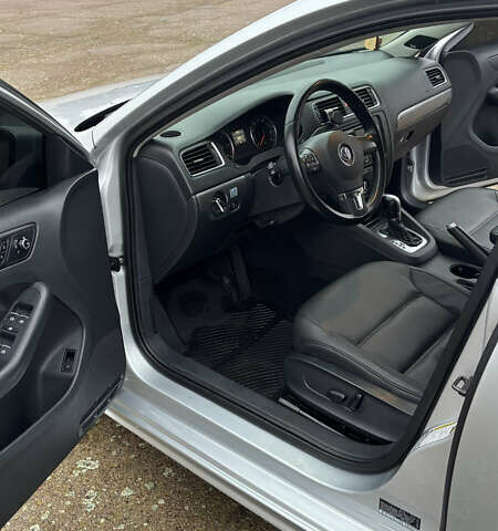 Сірий Фольксваген Джетта, об'ємом двигуна 1.97 л та пробігом 230 тис. км за 10800 $, фото 12 на Automoto.ua