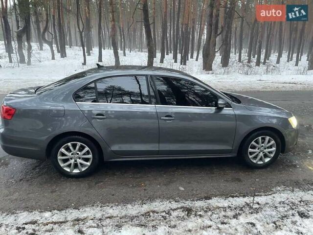 Серый Фольксваген Джетта, объемом двигателя 1.78 л и пробегом 170 тыс. км за 7999 $, фото 5 на Automoto.ua