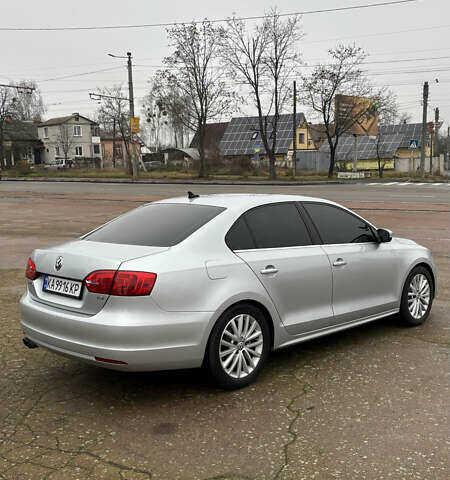Сірий Фольксваген Джетта, об'ємом двигуна 1.97 л та пробігом 230 тис. км за 10800 $, фото 2 на Automoto.ua