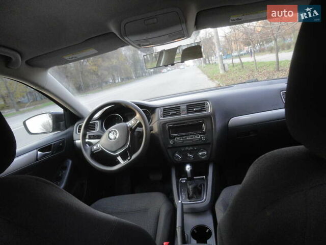 Серый Фольксваген Джетта, объемом двигателя 1.8 л и пробегом 127 тыс. км за 12100 $, фото 21 на Automoto.ua