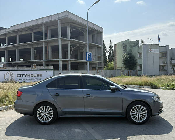 Серый Фольксваген Джетта, объемом двигателя 1.8 л и пробегом 123 тыс. км за 11000 $, фото 1 на Automoto.ua