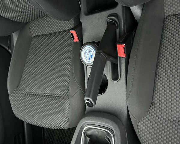 Серый Фольксваген Джетта, объемом двигателя 1.97 л и пробегом 127 тыс. км за 11999 $, фото 14 на Automoto.ua