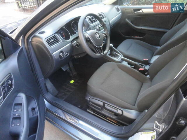 Серый Фольксваген Джетта, объемом двигателя 1.8 л и пробегом 127 тыс. км за 12100 $, фото 31 на Automoto.ua