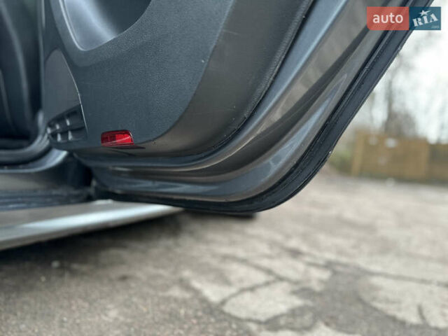 Серый Фольксваген Джетта, объемом двигателя 1.97 л и пробегом 260 тыс. км за 11000 $, фото 15 на Automoto.ua