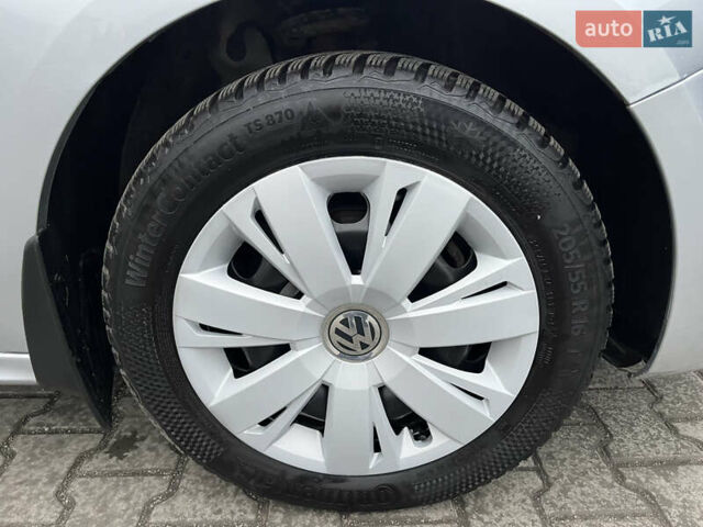 Серый Фольксваген Джетта, объемом двигателя 2 л и пробегом 127 тыс. км за 11900 $, фото 35 на Automoto.ua