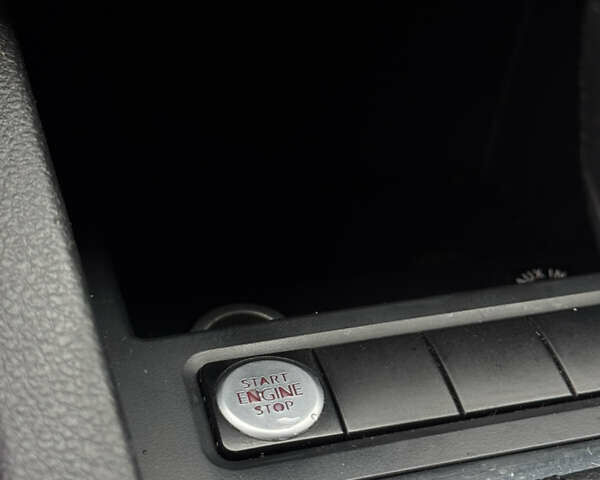 Серый Фольксваген Джетта, объемом двигателя 1.8 л и пробегом 243 тыс. км за 7999 $, фото 19 на Automoto.ua