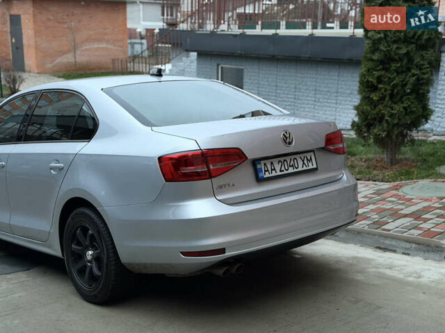 Сірий Фольксваген Джетта, об'ємом двигуна 1.98 л та пробігом 229 тис. км за 8450 $, фото 5 на Automoto.ua