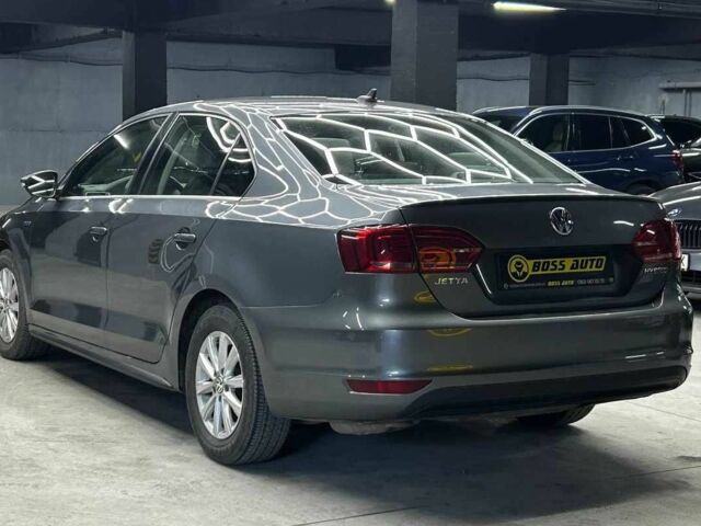 Сірий Фольксваген Джетта, об'ємом двигуна 1.4 л та пробігом 238 тис. км за 9900 $, фото 3 на Automoto.ua