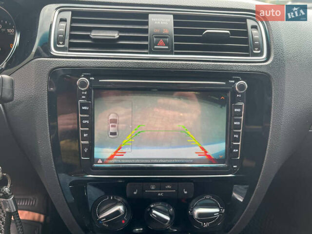 Сірий Фольксваген Джетта, об'ємом двигуна 2 л та пробігом 272 тис. км за 9900 $, фото 12 на Automoto.ua