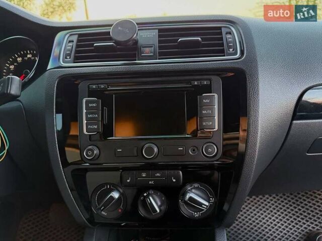 Серый Фольксваген Джетта, объемом двигателя 1.78 л и пробегом 161 тыс. км за 13500 $, фото 21 на Automoto.ua