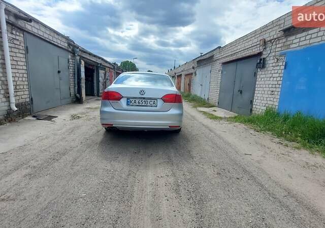 Серый Фольксваген Джетта, объемом двигателя 1.98 л и пробегом 150 тыс. км за 9900 $, фото 2 на Automoto.ua