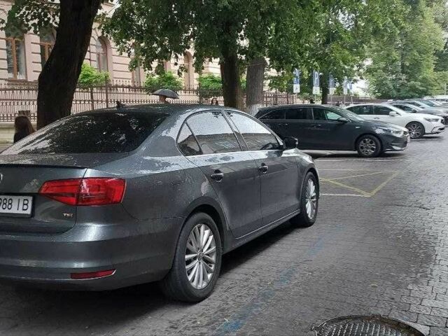 Сірий Фольксваген Джетта, об'ємом двигуна 1.8 л та пробігом 135 тис. км за 11700 $, фото 21 на Automoto.ua