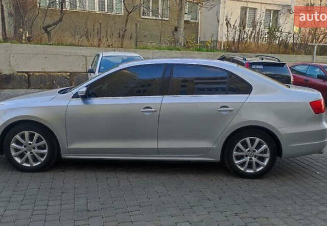 Серый Фольксваген Джетта, объемом двигателя 1.8 л и пробегом 200 тыс. км за 8100 $, фото 6 на Automoto.ua