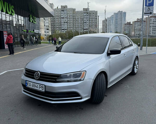 Фольксваген Джетта 2014 в Киеве на Automoto.ua Серый Фольксваген Джетта, объемом двигателя 1.98 л и пробегом 195 тыс. км за 8800 $, фото 2 на Automoto.ua