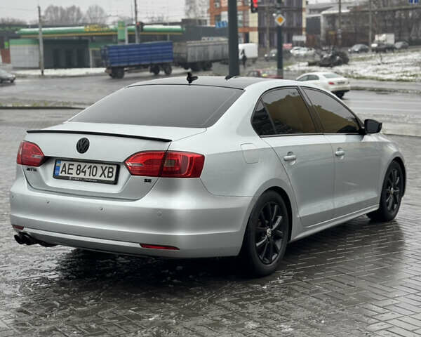 Серый Фольксваген Джетта, объемом двигателя 1.8 л и пробегом 243 тыс. км за 7999 $, фото 6 на Automoto.ua