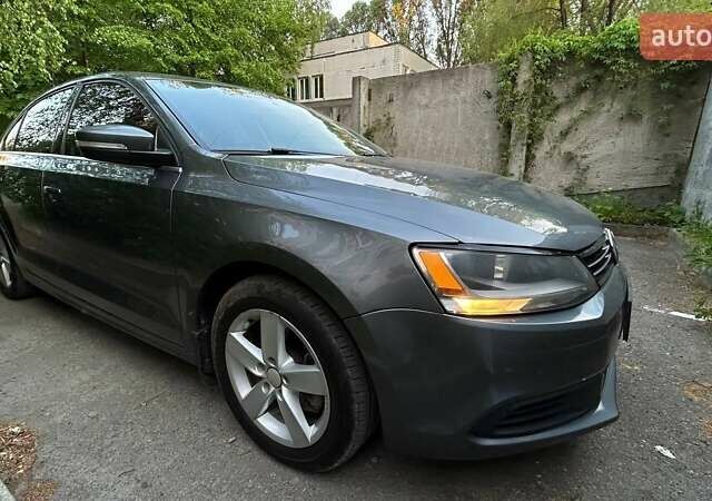 Сірий Фольксваген Джетта, об'ємом двигуна 1.97 л та пробігом 130 тис. км за 11499 $, фото 12 на Automoto.ua