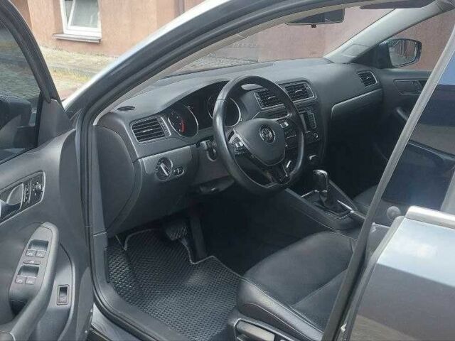 Сірий Фольксваген Джетта, об'ємом двигуна 1.8 л та пробігом 135 тис. км за 11700 $, фото 17 на Automoto.ua