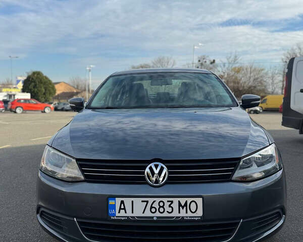 Серый Фольксваген Джетта, объемом двигателя 1.8 л и пробегом 166 тыс. км за 7800 $, фото 1 на Automoto.ua