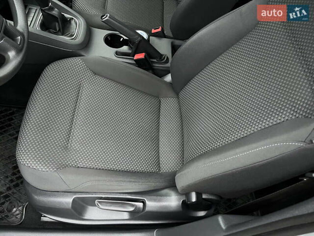 Серый Фольксваген Джетта, объемом двигателя 1.97 л и пробегом 127 тыс. км за 11999 $, фото 12 на Automoto.ua