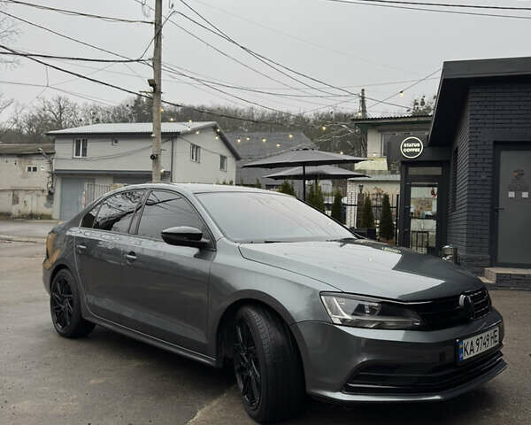 Серый Фольксваген Джетта, объемом двигателя 1.98 л и пробегом 188 тыс. км за 11500 $, фото 4 на Automoto.ua
