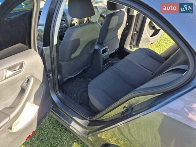 Сірий Фольксваген Джетта, об'ємом двигуна 1.98 л та пробігом 195 тис. км за 9100 $, фото 7 на Automoto.ua