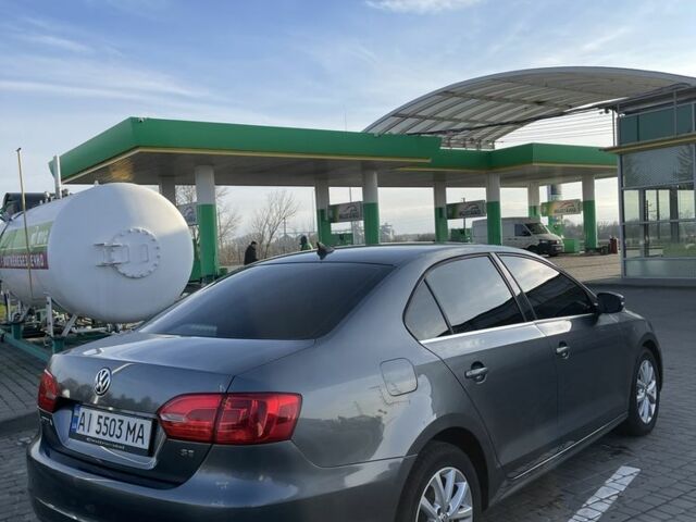 Сірий Фольксваген Джетта, об'ємом двигуна 1.8 л та пробігом 105 тис. км за 8599 $, фото 6 на Automoto.ua