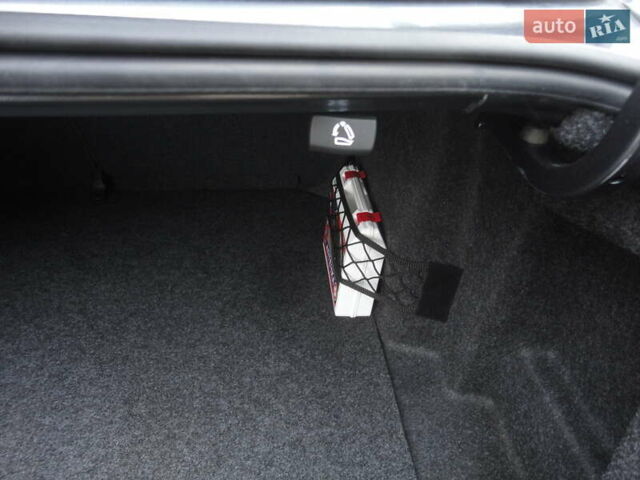 Серый Фольксваген Джетта, объемом двигателя 1.8 л и пробегом 127 тыс. км за 12100 $, фото 44 на Automoto.ua