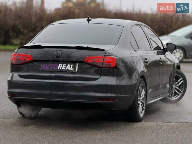 Сірий Фольксваген Джетта, об'ємом двигуна 1.8 л та пробігом 178 тис. км за 11000 $, фото 17 на Automoto.ua