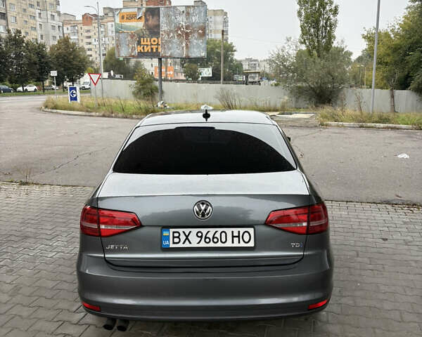 Серый Фольксваген Джетта, объемом двигателя 2 л и пробегом 202 тыс. км за 12500 $, фото 5 на Automoto.ua