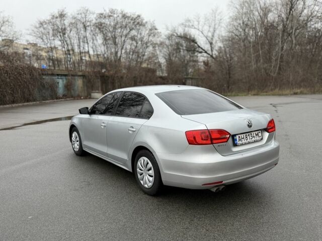 Сірий Фольксваген Джетта, об'ємом двигуна 2 л та пробігом 182 тис. км за 6200 $, фото 4 на Automoto.ua