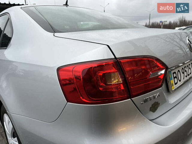 Серый Фольксваген Джетта, объемом двигателя 1.97 л и пробегом 127 тыс. км за 11400 $, фото 25 на Automoto.ua
