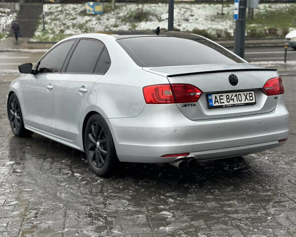 Серый Фольксваген Джетта, объемом двигателя 1.8 л и пробегом 243 тыс. км за 7999 $, фото 3 на Automoto.ua